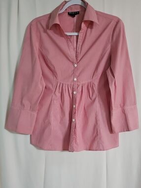 Tracy M Red And White Fitted Button-Front Blouse